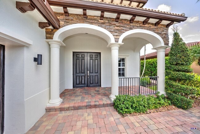 Building Photo - 173 Andros Harbour Pl