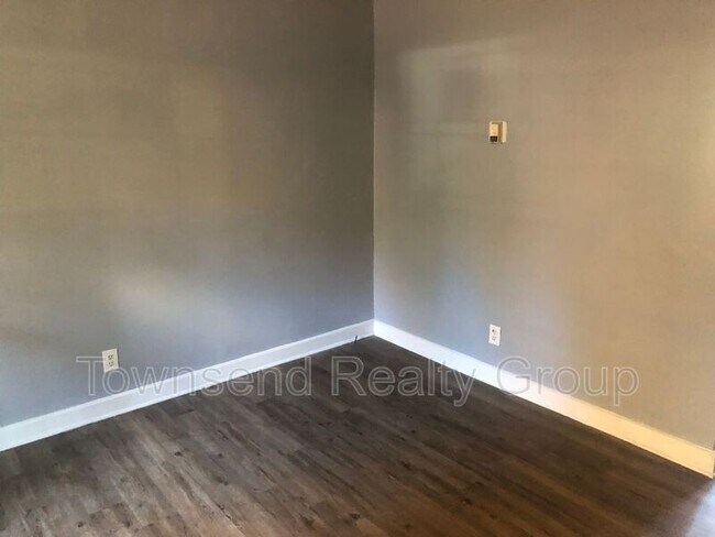 Building Photo - 2118 Lincoln Heights Ct