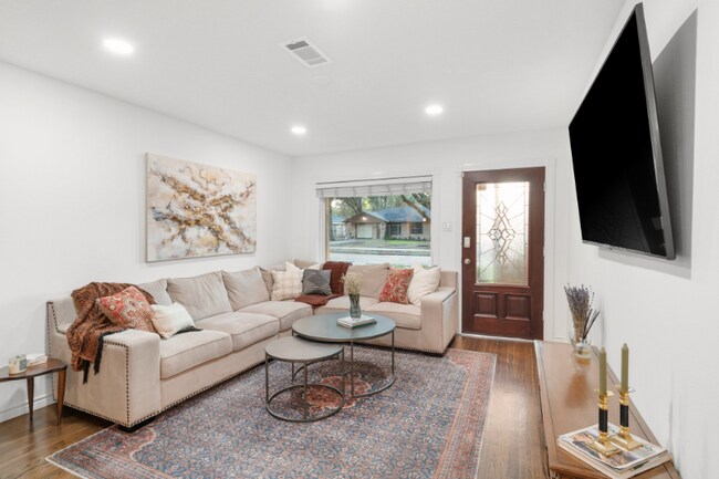 Foto del edificio - 1723 Knightwick Dr