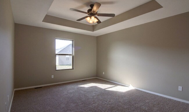 Foto del edificio - Beautiful 4 Bedroom Rental Home with fully fenced yard!