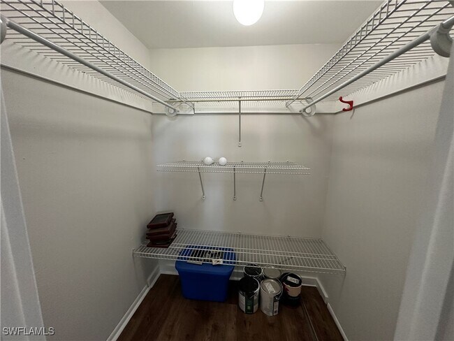 Foto del edificio - 170 Turtle Lake Ct