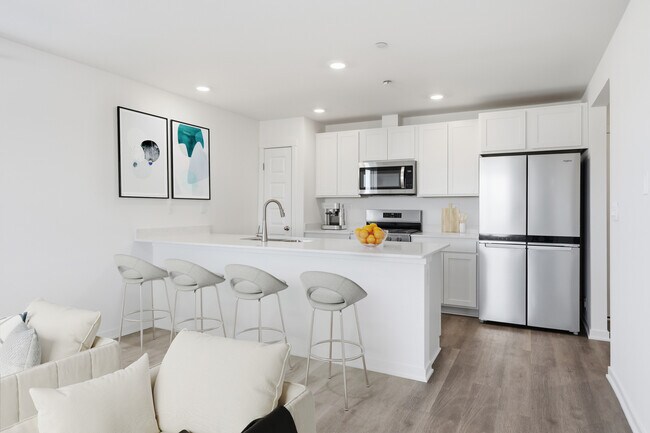 Foto del edificio - 2334 Noble Ln