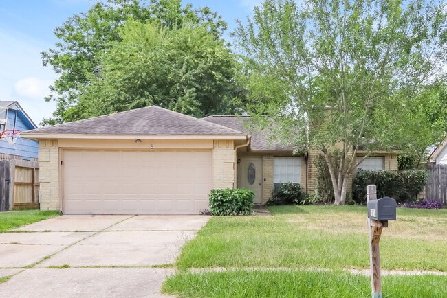 Building Photo - 18714 Andalusian Dr