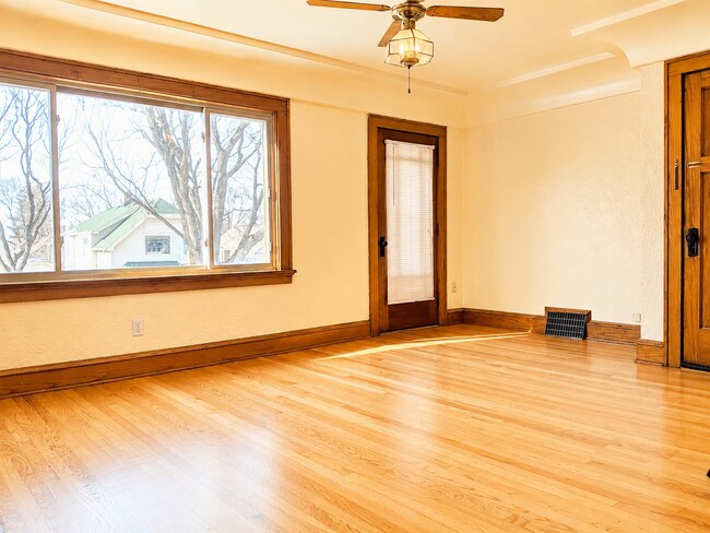 Foto del edificio - 2448 N 65th St