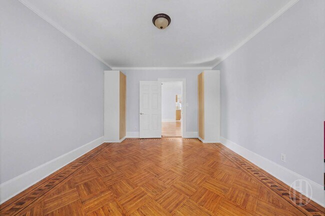 Foto del edificio - 222 Albemarle Rd