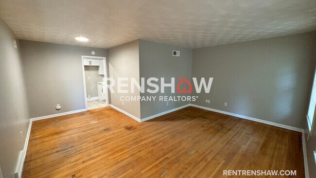 Foto del edificio - 4933 Teal Ave