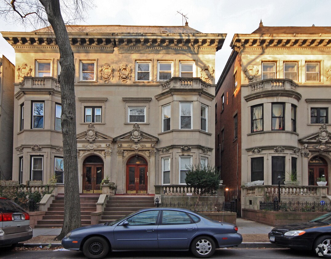 Primary Photo - 408 Stuyvesant Ave