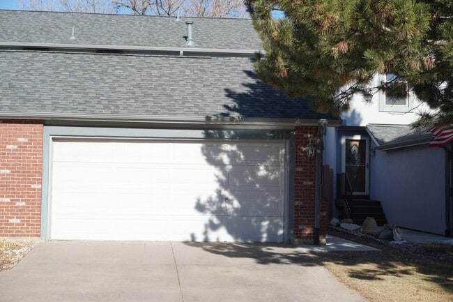 Building Photo - 5113 S Emporia Way