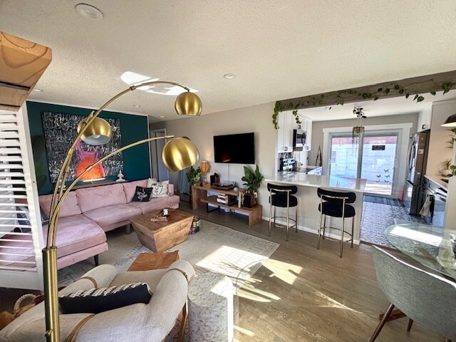 Foto del edificio - 6174 Otis St