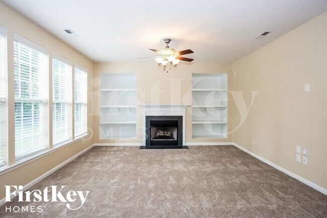 Foto del edificio - 4805 Walnut Grove St
