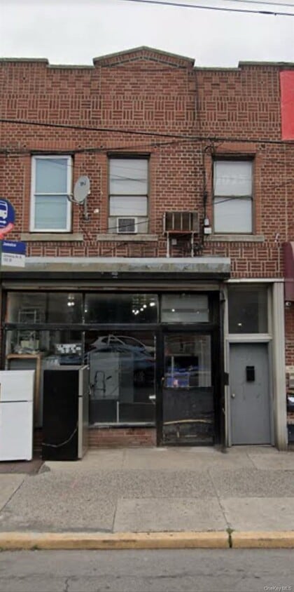 Primary Photo - 182-37 Jamaica Ave