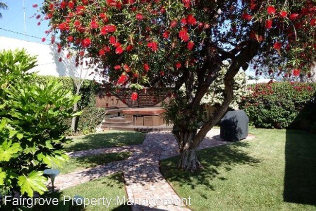 Building Photo - 3 br, 2.5 bath House - 4383 Trias St