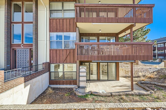 Foto del edificio - BEAUTIFUL 2 Bed 2 Bath Condo in Boulder- A...