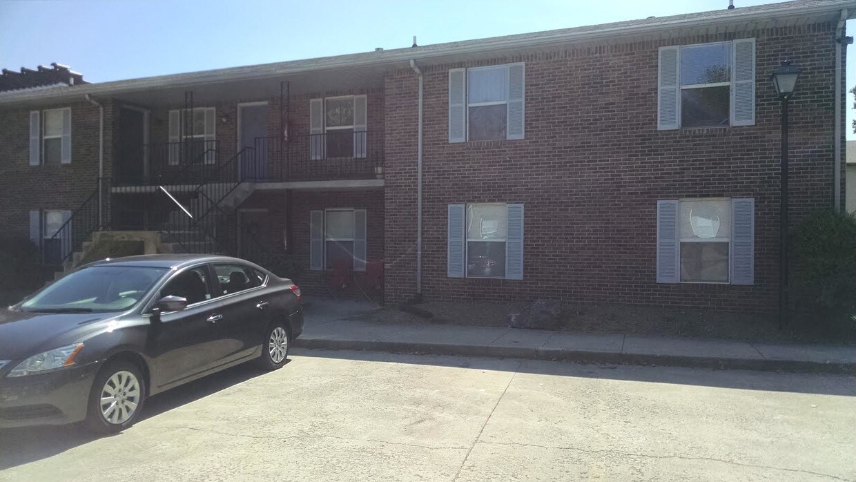 Primary Photo - 1838 Kendall Ln