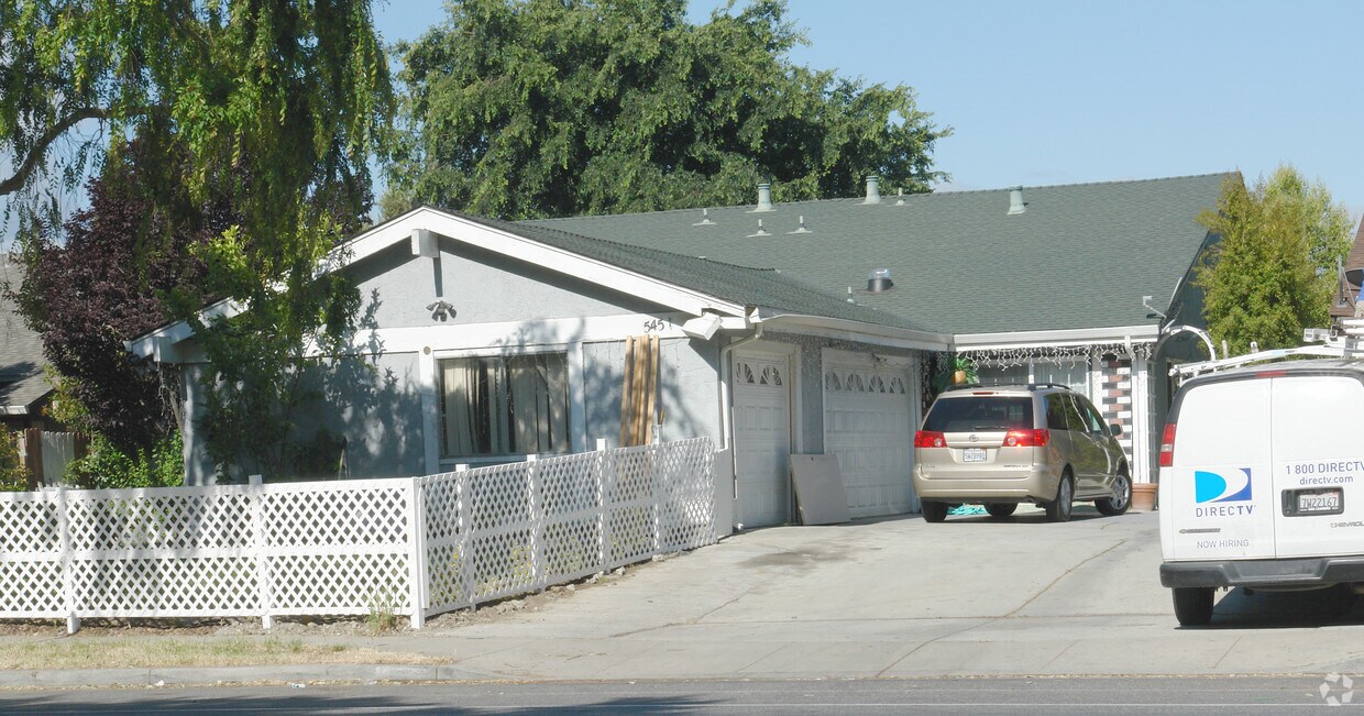 Foto principal - 5451 Lean Ave