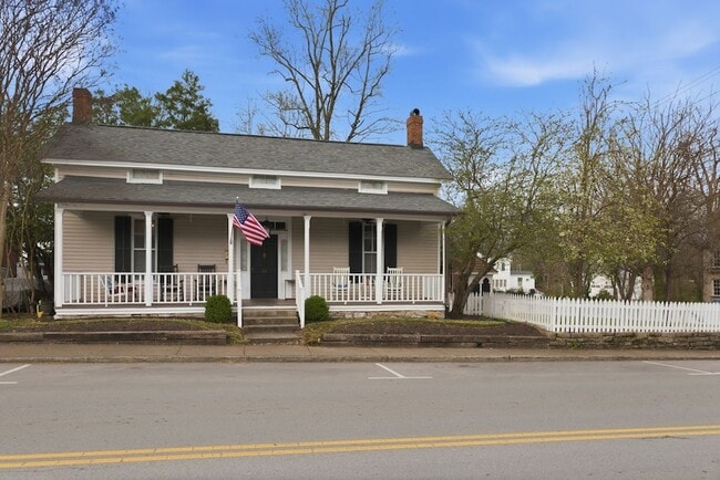 Photo - 117 7th Ave N House