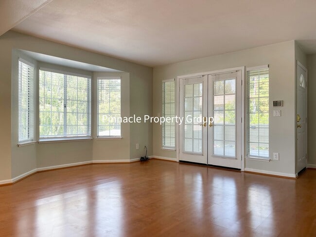 Foto del edificio - 711 Hibiscus Pl