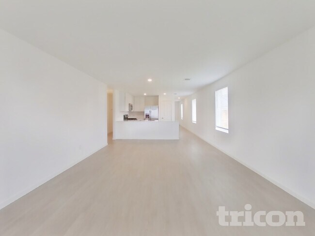 Building Photo - 3013 Dawn Sound Dr