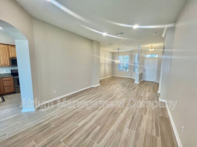 Building Photo - 1004 Kersfield Cir