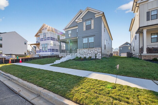 Building Photo - 462 Herringbone Wy