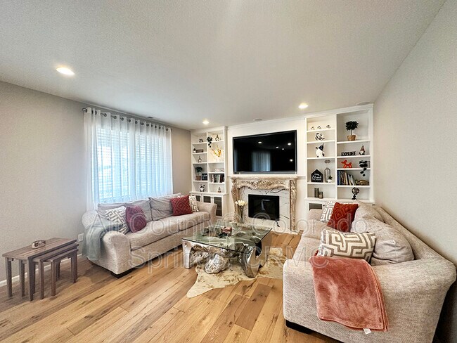 Building Photo - 2703 Gobi Dr