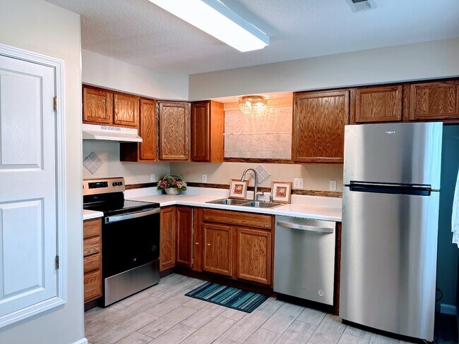 Building Photo - 4711 Scepter Way