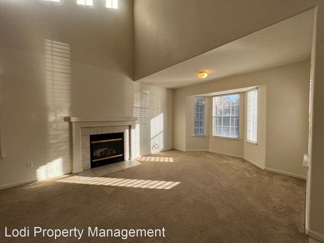 Foto del edificio - 3 br, 2.5 bath House - 1282 Woodhaven Lane