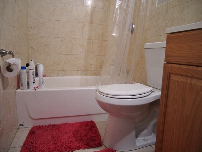 Foto del edificio - Brighton 4 Bed 2 Bath available 9/1