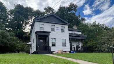 Building Photo - 1436 E Genesee St