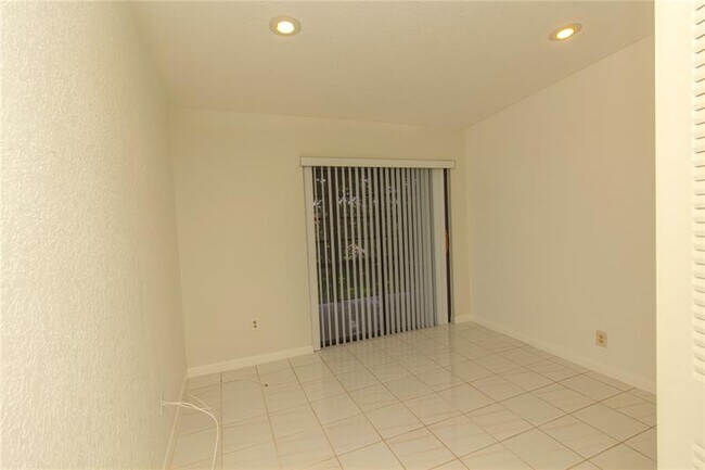 Foto del edificio - 9426 S Belfort Cir