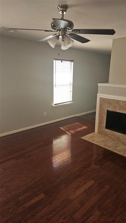 Building Photo - 11318 Log Cabin Ln