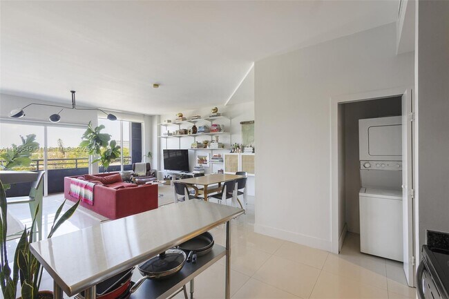 Foto del edificio - 3250 Grand Ave