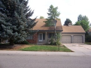 Building Photo - 812 Cambridge Dr