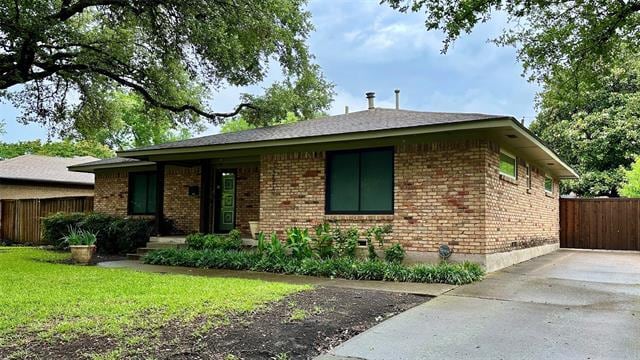Building Photo - 2510 Pinebluff Dr