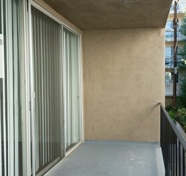 Interior Photo - 132 Clark Dr