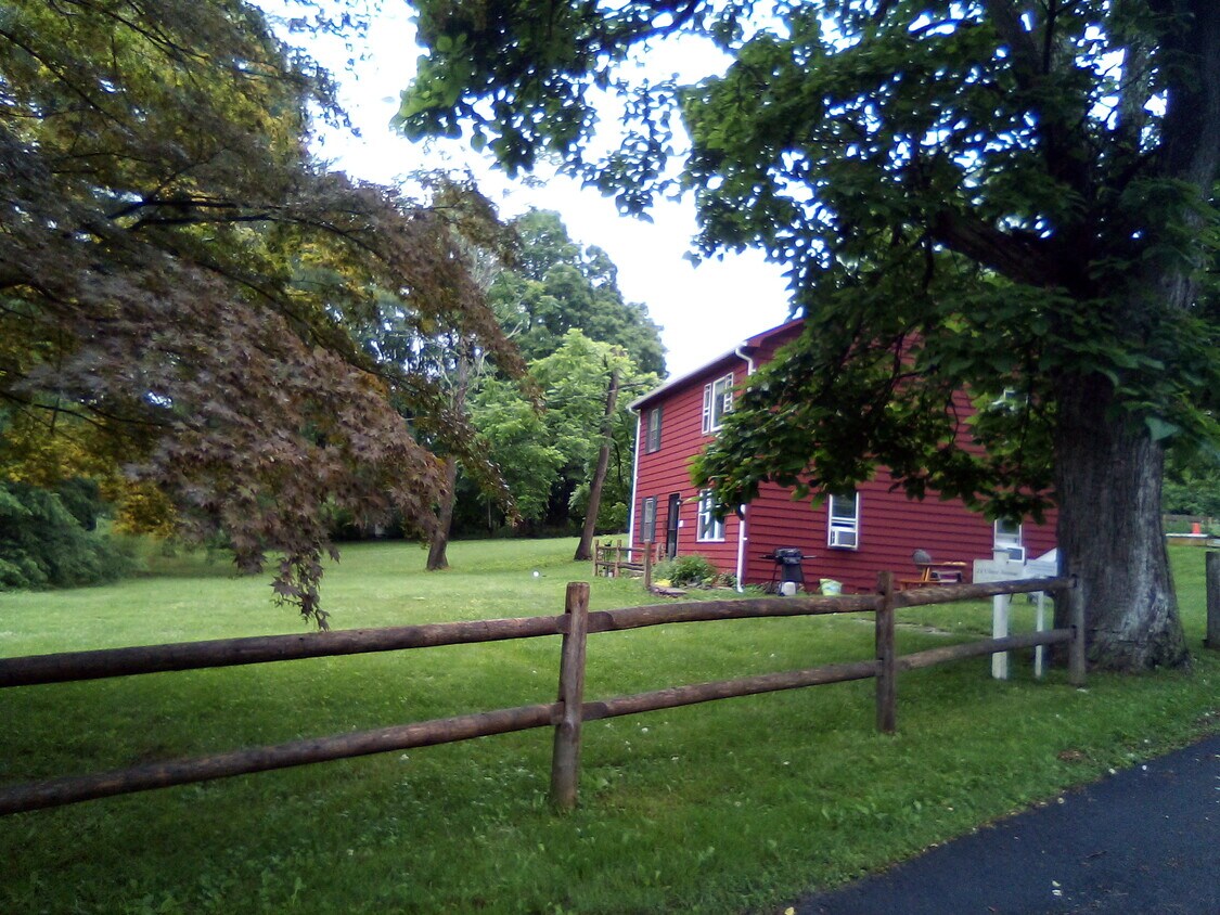 21 Ulster Ave Unit 1, Ulster Park, NY 12487 21 Ulster Ave Ulster Park