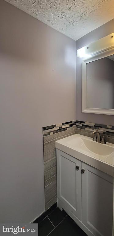 Foto del edificio - 15549 N Oak Ct
