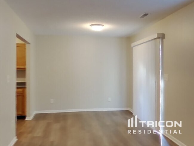 Building Photo - 9225 Dry Creek Drive Indianapolis IN