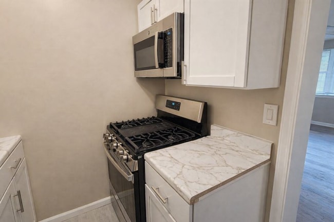 2026 Move-In Special – $500 LEASE SIGNING BONUS!! Comfortable 2BR Condo with Easy Metro Access - 2026 Move-In Special – $500 LEASE SIGNING BONUS!! Comfortable 2BR Condo with Easy Metro Access