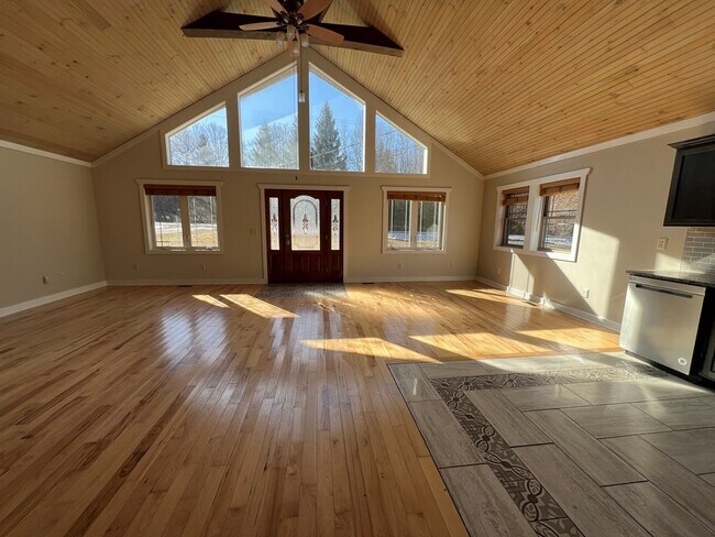 Building Photo - 2375 County Road 16