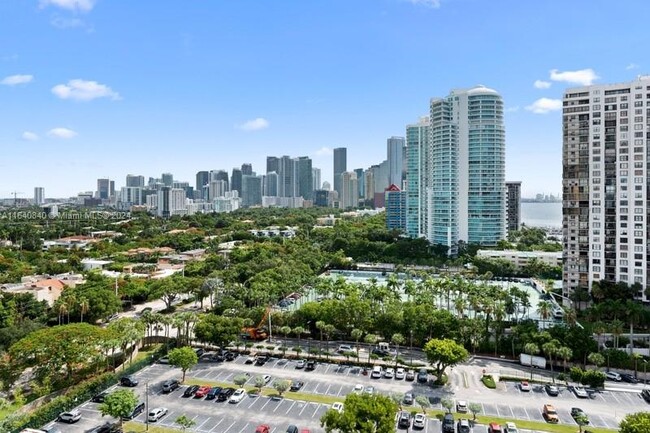 Foto del edificio - 2475 Brickell Ave