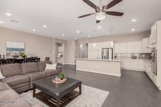 Foto del edificio - 3269 E Ironside Ln