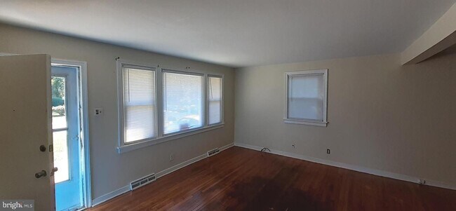 Building Photo - 2008 Kimrod Rd