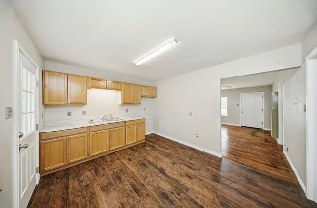 Foto del edificio - 435 Avondale Ave