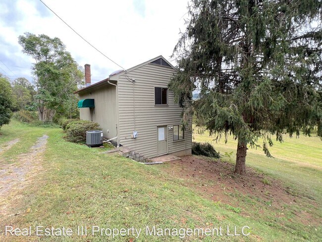Building Photo - 2 br, 2 bath House - 2444 Red Hill Rd