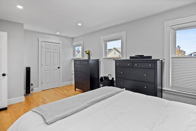 Photo - 14 Everett Unit 14-2 Apartment