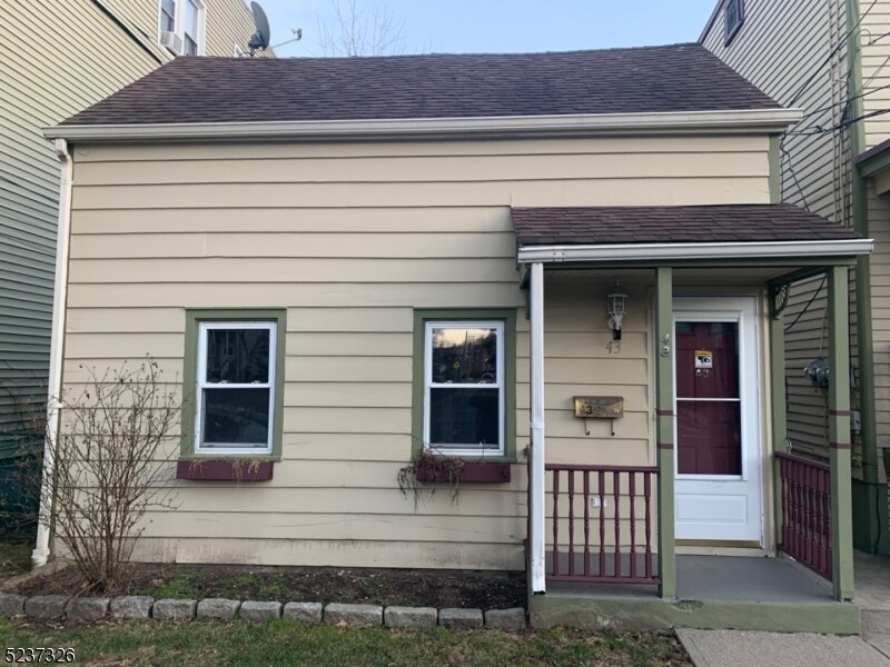43 New St, Montclair, NJ 07042 House Rental in Montclair, NJ