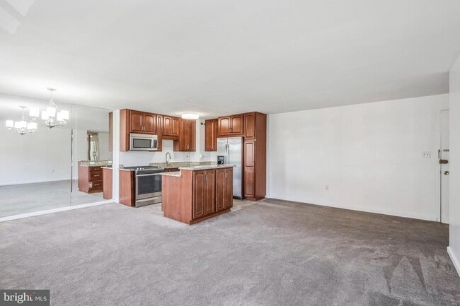 Foto del edificio - 1200 S Arlington Ridge Rd