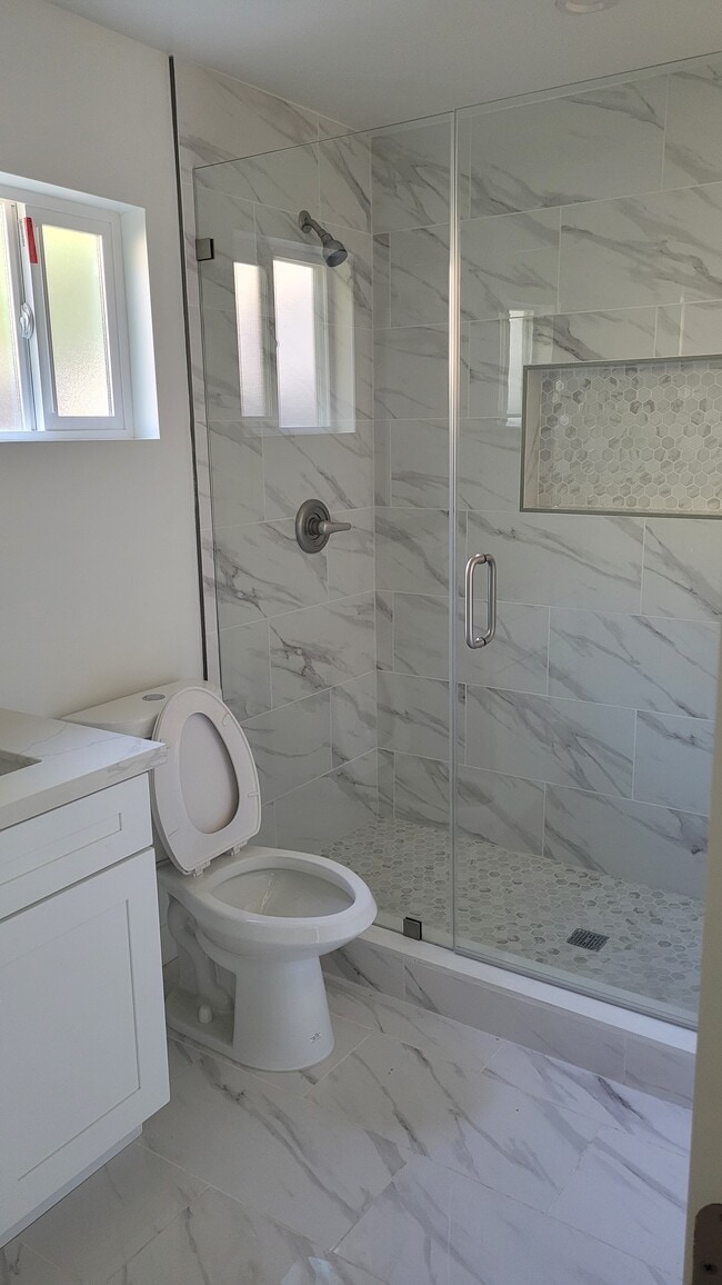 Building Photo - 3220 Huron St