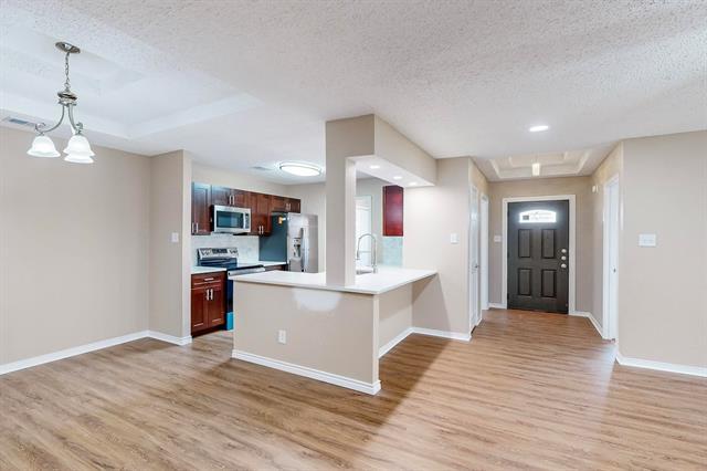 Foto del edificio - 1908 N Irving Heights Dr